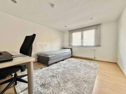 Schlafzimmer OG vorderes Haus