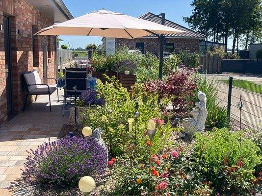 Kleine Terrasse Sommerimpression