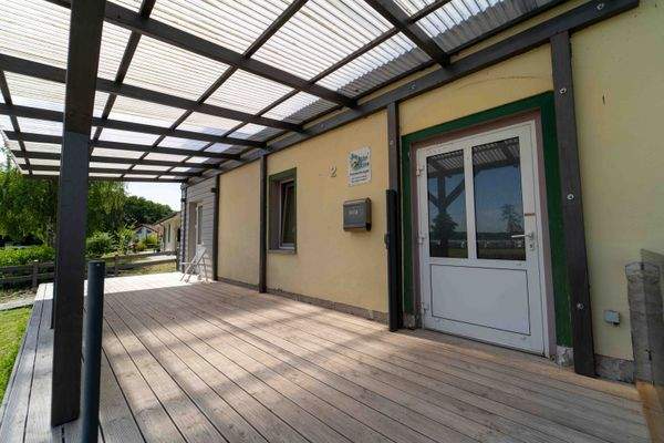 Außenansicht + Garten