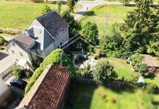 Haus mit Garten, Ortsrandlage
