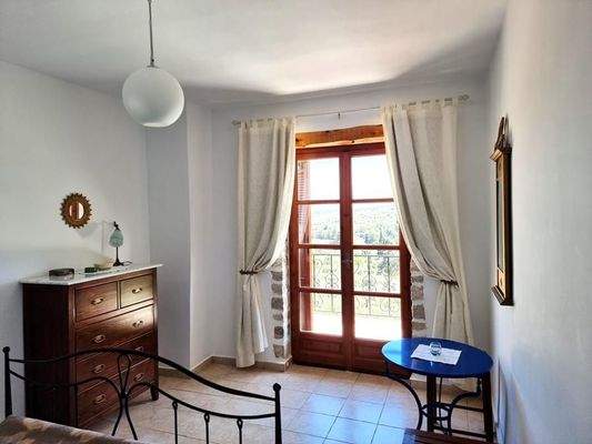 Kreta, Paidochori: Ländliches Steinhaus mit freier Aussicht zu verkaufen