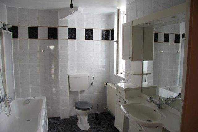 1 Zimmer mit Bad- und Küchenmitbenutzung in ruhiger Lage! - Photo 3
