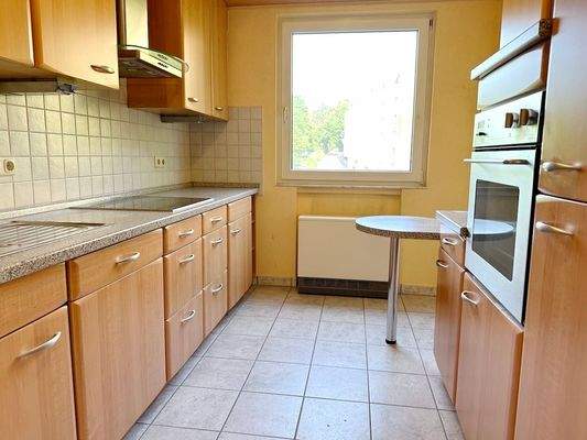 Und auch hell Küche.