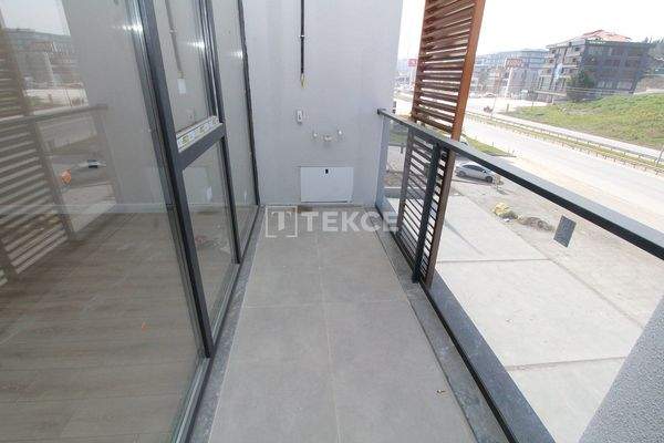 Offices and Shops in an Advantageous Location in Yalova