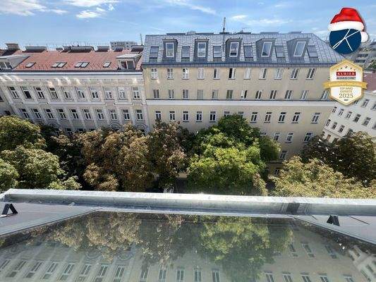 'Über den Baumwipfeln'