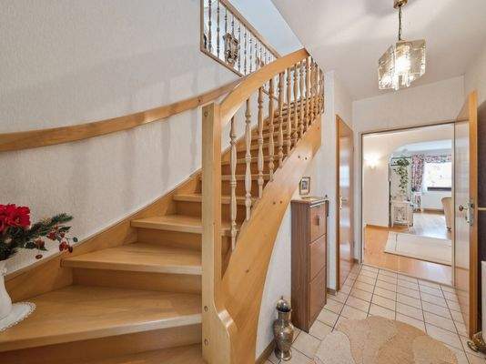 Verbindungsflur KG - EG - DG