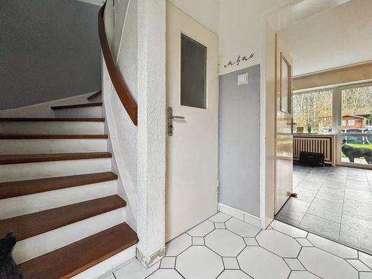 Diele und Treppenaufgang