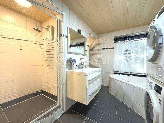 Badezimmer im oberen Haus