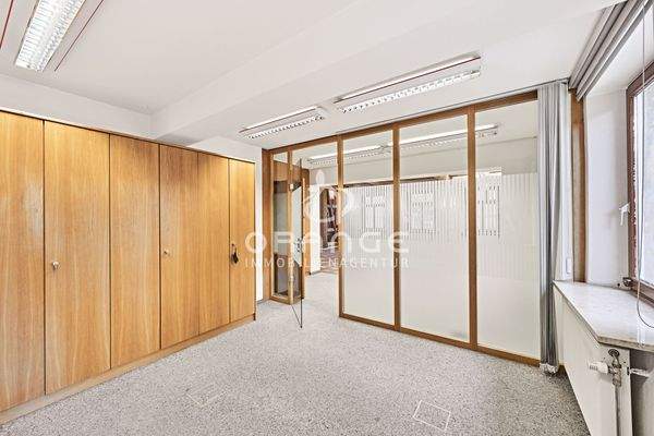 Blick Richtung Eingang von Büro 1 aus