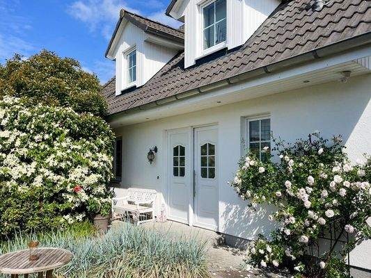 Hauseingang Sommer 23.36.04