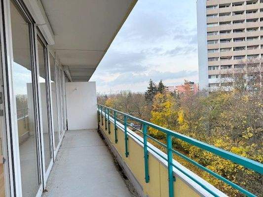 Sehr großer Ostbalkon