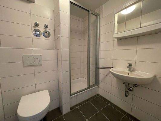 Wohnung-Gießen-Aulweg 13-50061-015 WE15-Bad