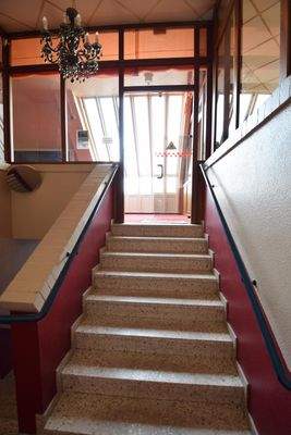 Treppenaufgang gegenüber Rewe