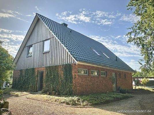 Hausansicht seitlich vorne