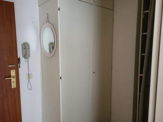 Diele mit Einbauschrank