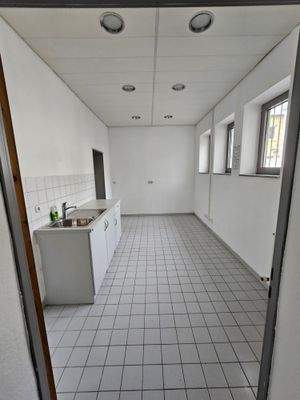 Ladenbereich rechts /  Teeküche