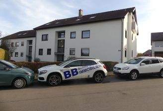 Schöne Wohnung in gepflegter Anlage in Laiz.