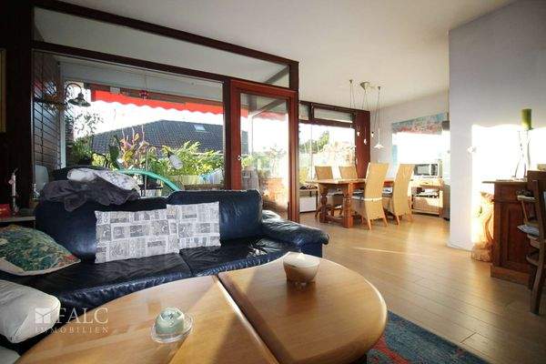 Wohnzimmer & Essbereich