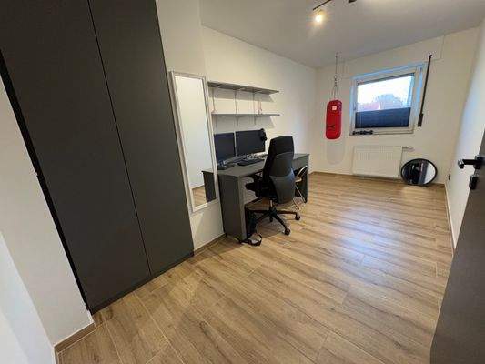 Büro / Kinderzimmer 