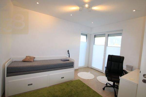 Kinder- / Arbeitszimmer