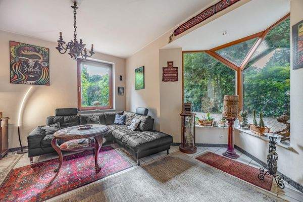 im gemütlichen Wohnzimmer