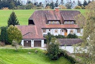 Zweifamilienhaus an Top-Ort...