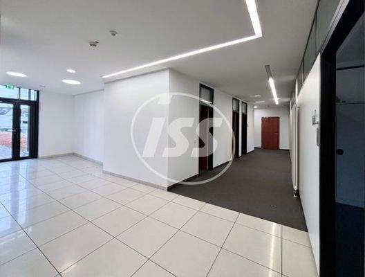  Büroflur am Eingang