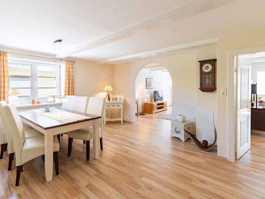 Wohn- und Essbereich 