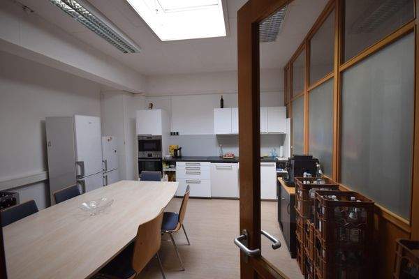 Aufenthaltsraum mit Küche