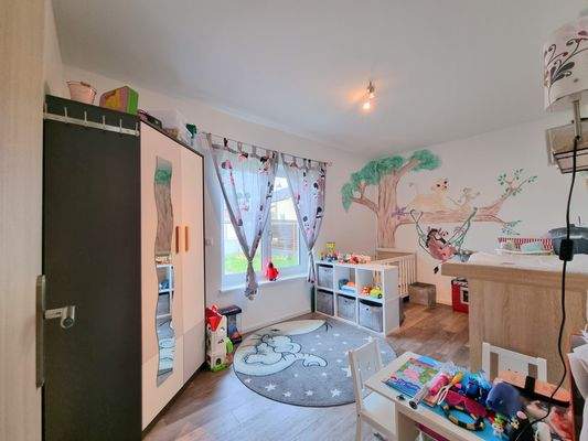 Schlafzimmer 2