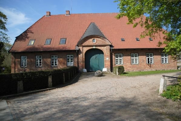 Torhaus Frontansicht.JPG