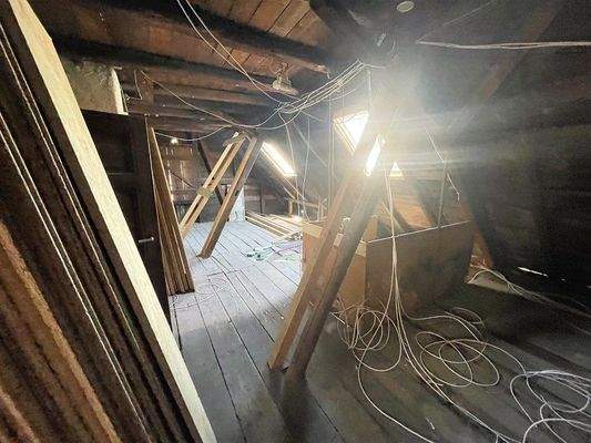 Dachboden (ausbaufähig) 