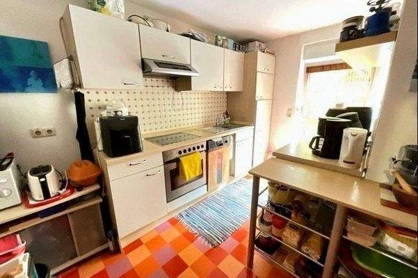 EG: Küche in der 2-Zi-Mietwohnung