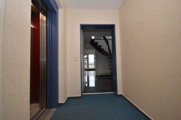 Fahrstuhl mit Wohnungseingang