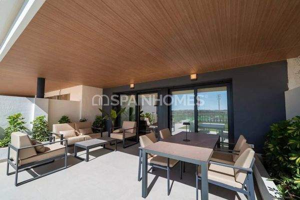 Contemporary Apartments in a Social Complex in Torrevieja