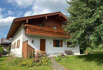 EFH Tacherting - Foto Haus Außenansicht 4.jpg