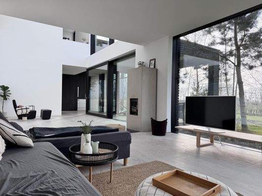 Frühjahr: Erdgeschoss - Wohnbereich...