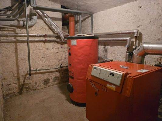 Sehr sauberer Heizungskeller