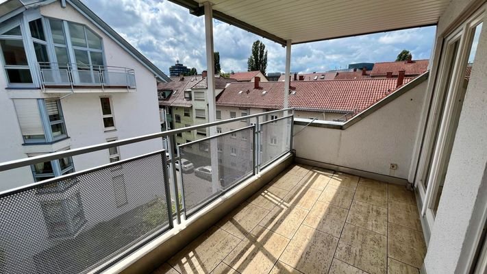 Überdachter Balkon