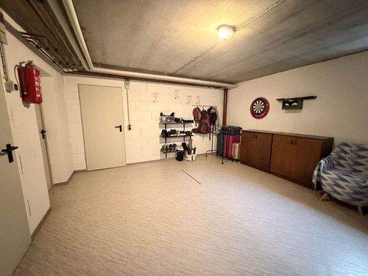 Lagerraum im Keller.JPG