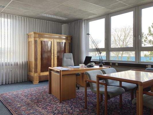 Büroraum (Raum 404)