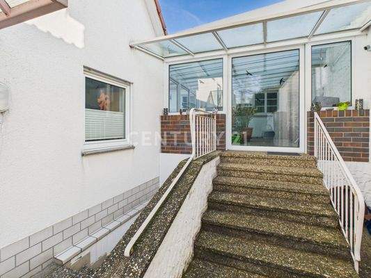 Wintergarten mit Gartenzugang