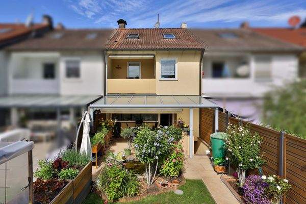 Ansicht - Terrasse und Balkon