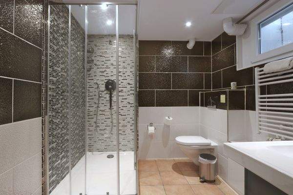 Duschbad Untergeschoss