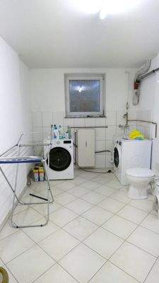 Hauswirtschaftsraum mit WC