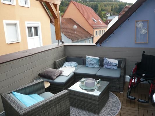 Dachterrasse 1.OG (blaue Fassade)