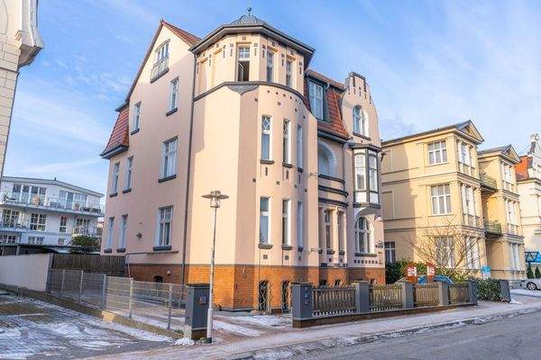 seitliche Straßenansicht