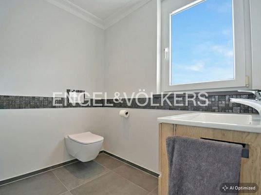 EG: Saniertes Gäste-WC