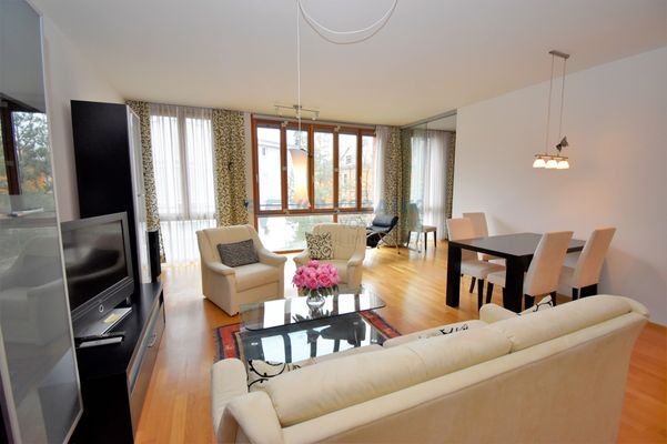 Wohnzimmer Ansicht 1