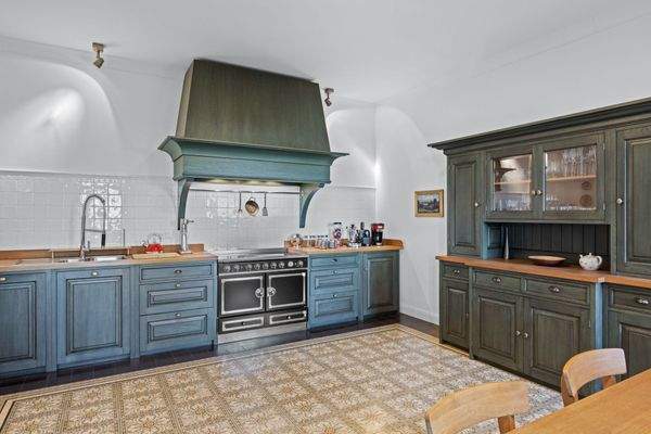 Moderne Bäderstil-Strandvilla in direkter Ostseelage mit eigenem Strandzugang DAHLER Rostock